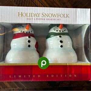Publix Holiday Snowfolk limited edition 
snowman salt and pepper shakers